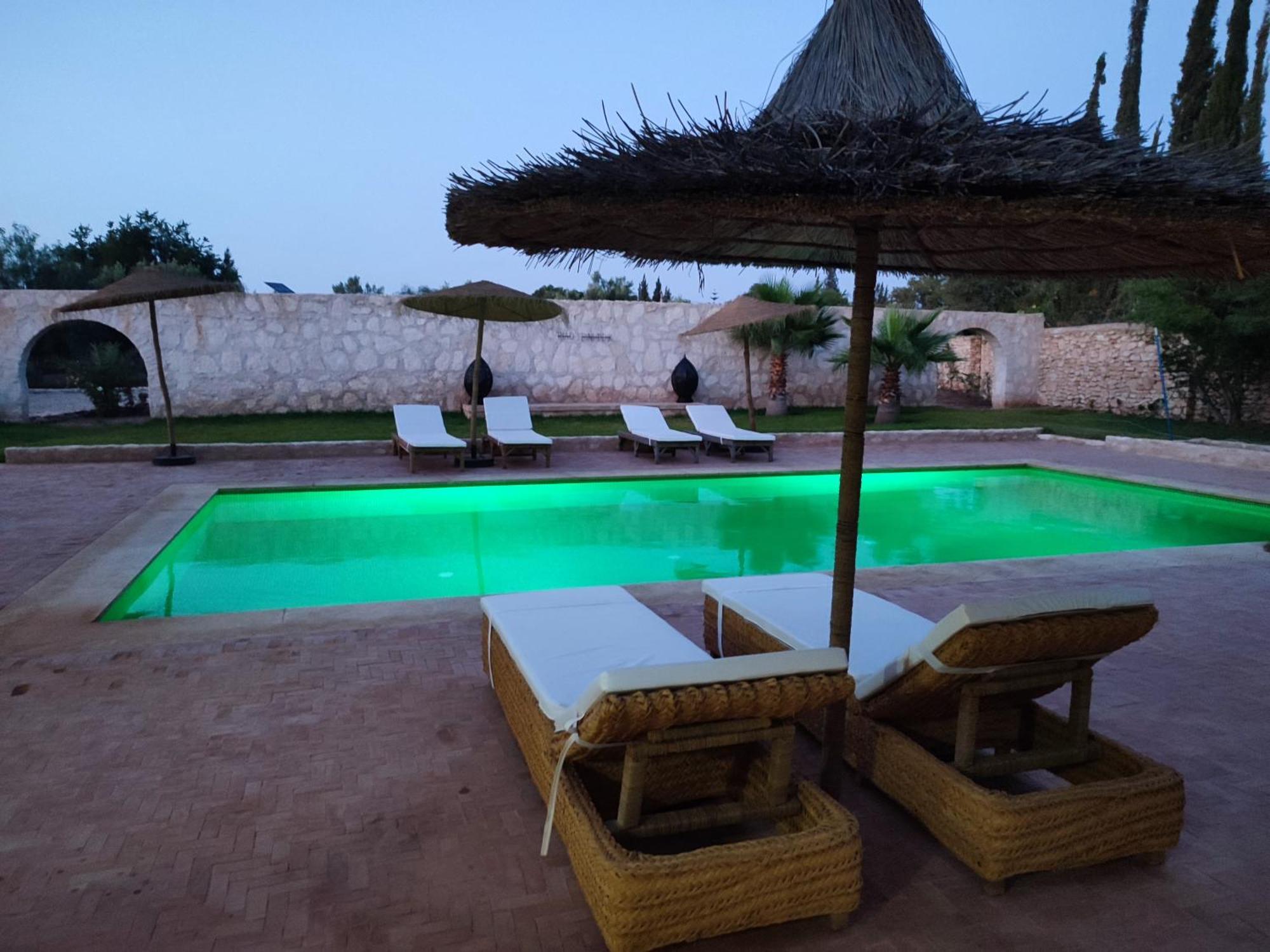 Riad Bini-Ddik Эс-Сувейра Экстерьер фото